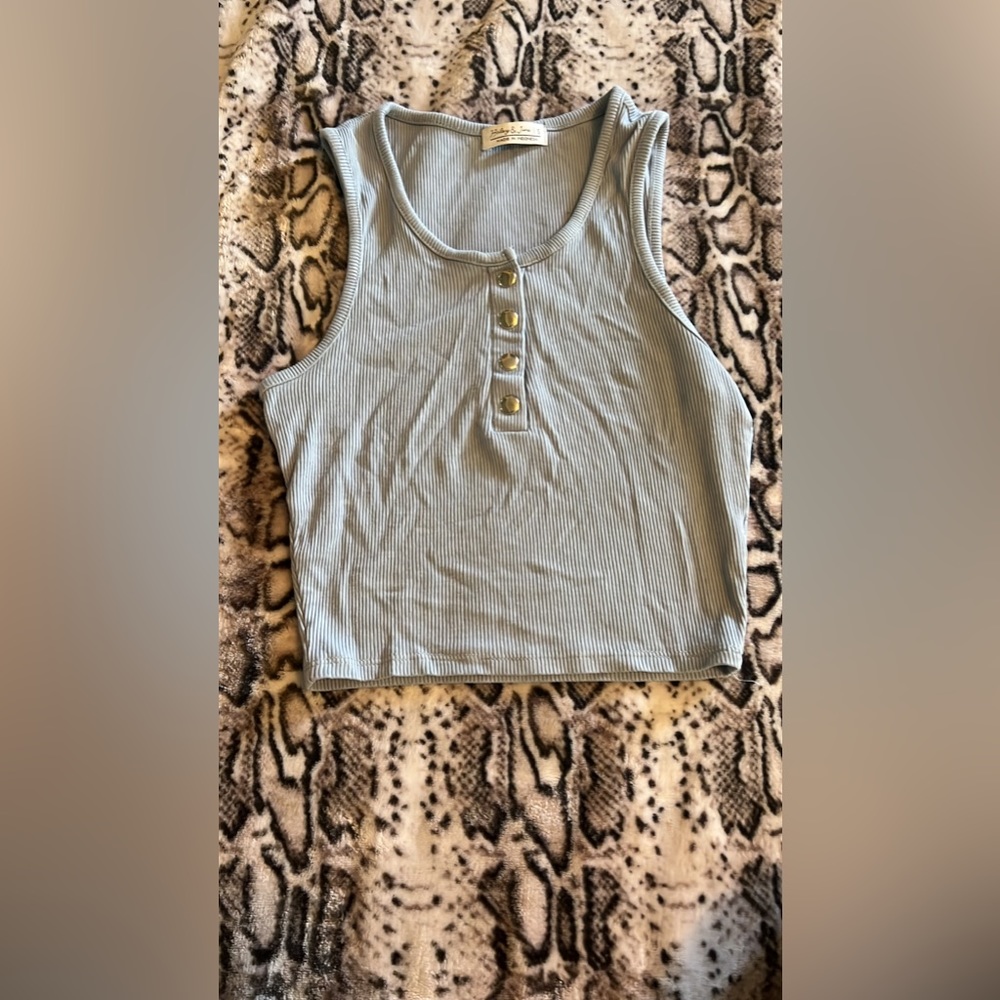 Cropped tank